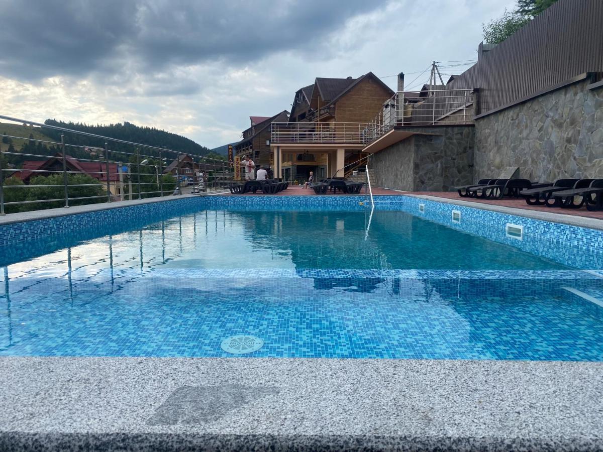 Greku Hotel Bukovel Exterior foto